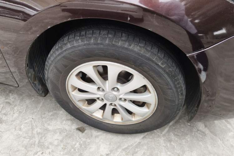 Used Kia K3 2016 1.6L Manual GL Right Front Wheel Hub