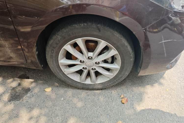 Used Kia K3 2016 1.6L Automatic GLS Right Front Wheel Hub