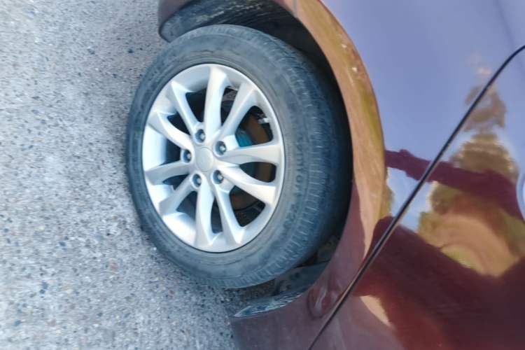 Used Kia K3 2016 1.6L Automatic GL Right Rear Wheel Hub