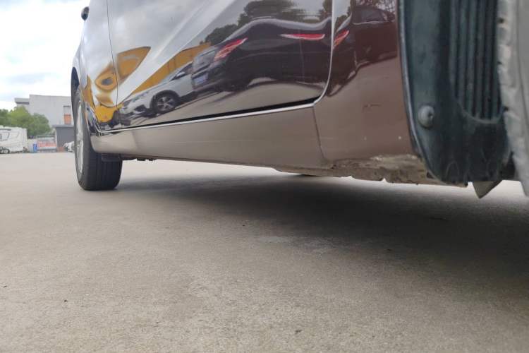 Used Kia K3 2016 1.6L Manual GL Right Side Sill