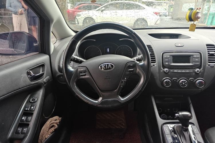 Used Kia K3 2016 1.6L Automatic GLS Steering Wheel