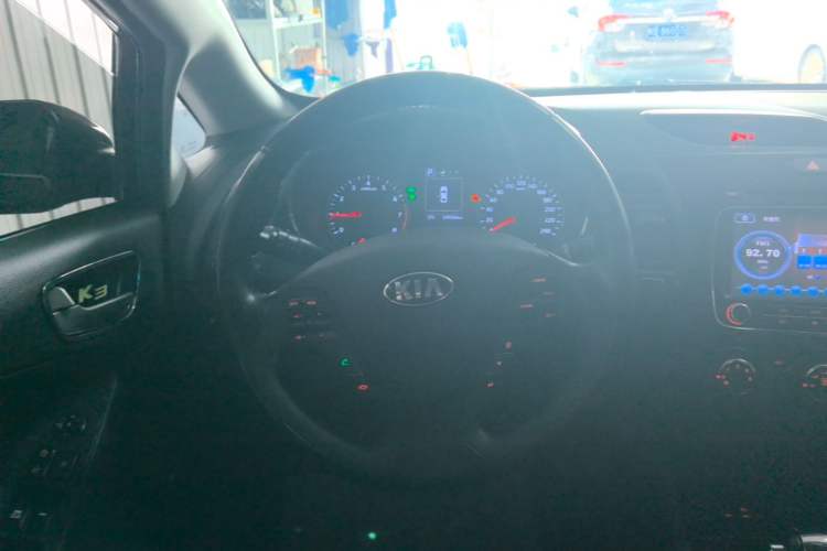 Used Kia K3 2016 1.6L Automatic GLS Steering Wheel