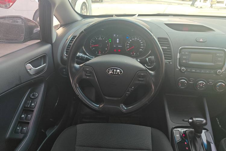 Used Kia K3 2016 1.6L Automatic GLS Steering Wheel