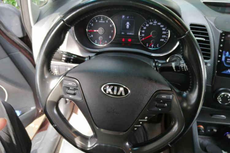 Used Kia K3 2016 1.6L Automatic GLS Steering Wheel