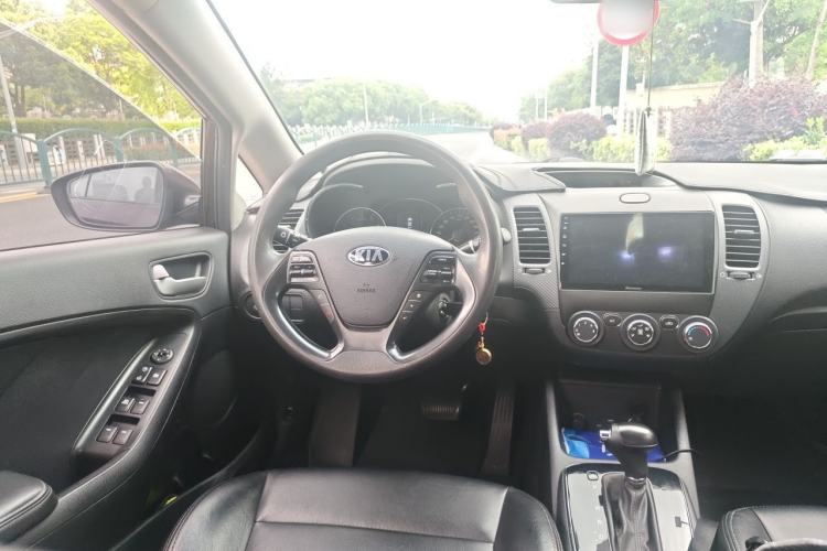 Used Kia K3 2016 1.6L Automatic GL Steering Wheel