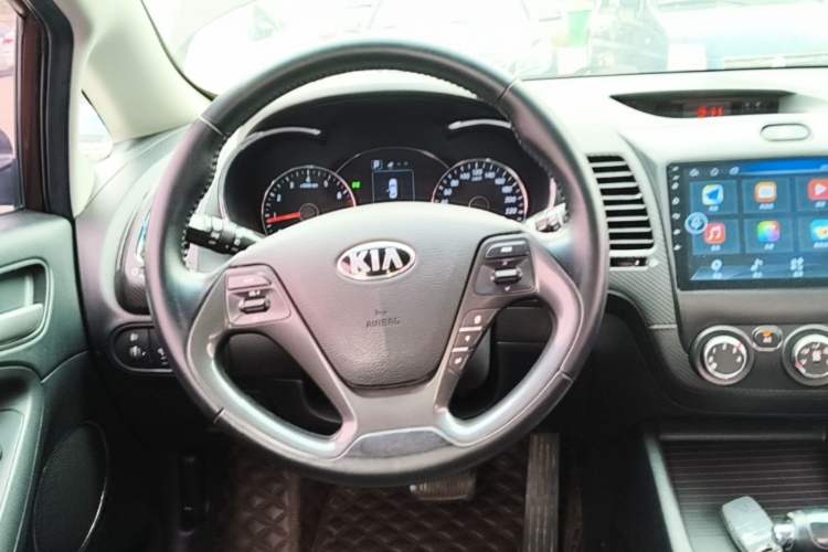 Used Kia K3 2016 1.6L Automatic GLS Steering Wheel
