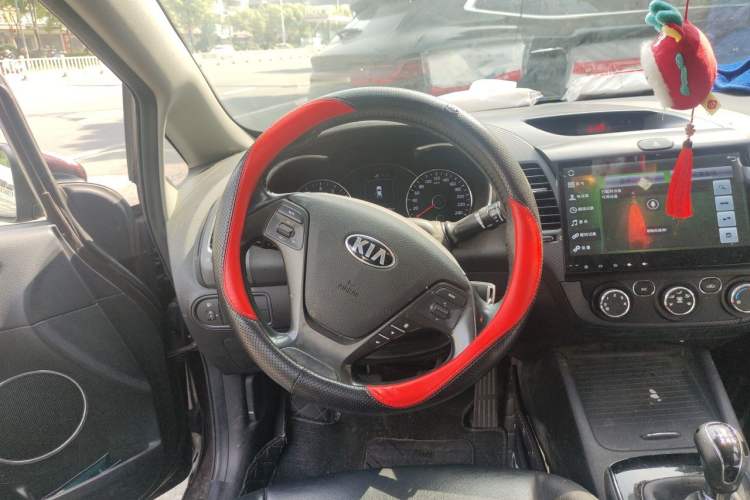 Used Kia K3 2016 1.6L Manual GLS Steering Wheel