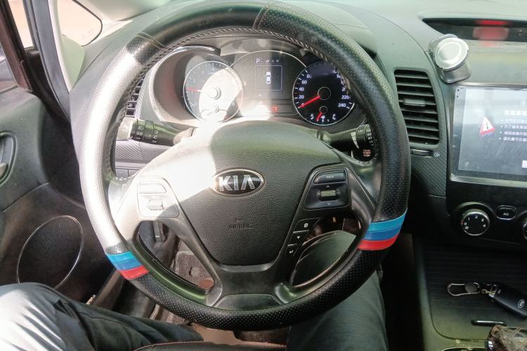 Used Kia K3 2016 1.6L Automatic GLS Steering Wheel