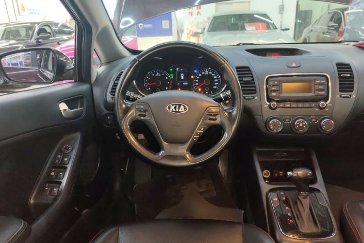 Used Kia K3 2016 1.6L Automatic GLS Steering Wheel