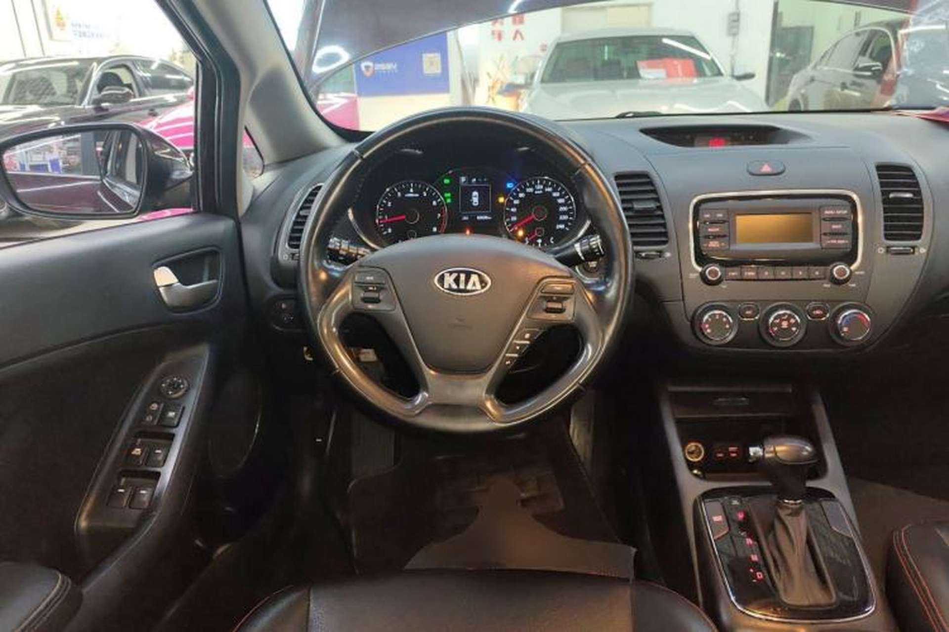 Used Kia K3 2016 1.6L Automatic GLS Steering Wheel
