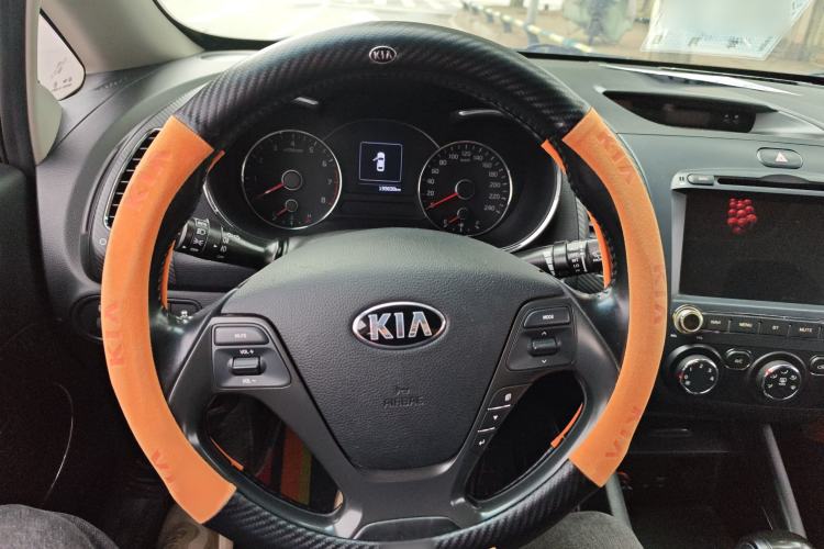 Used Kia K3 2016 1.6L Automatic GLS Steering Wheel