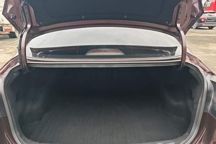 Used Kia K3 2016 1.6L Automatic GLS Trunk