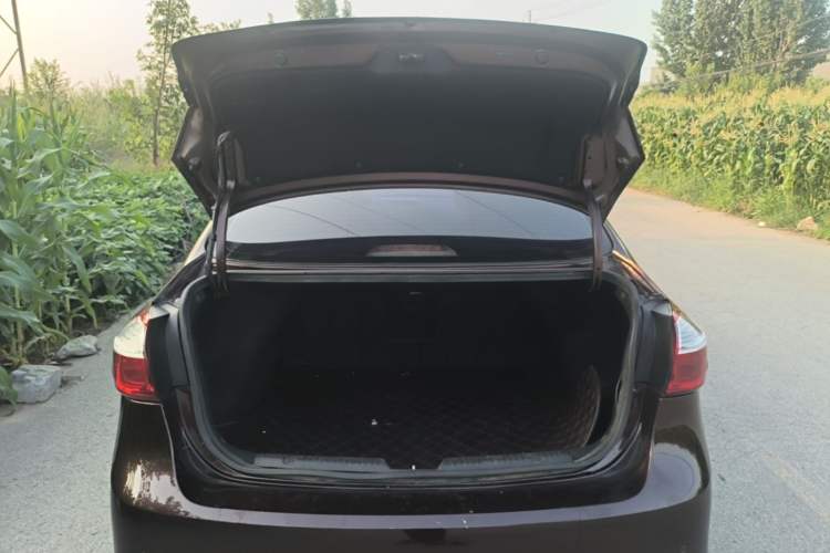Used Kia K3 2016 1.6L Automatic GLS Trunk