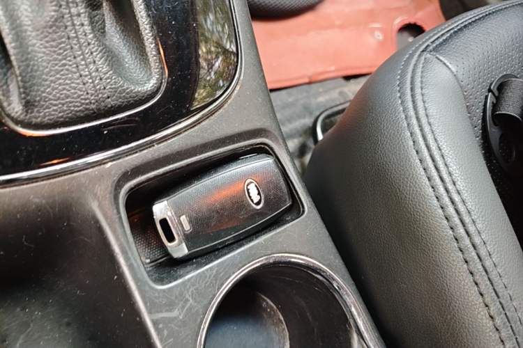 Used Kia K3 2016 1.6L Automatic DLX Vehicle Key