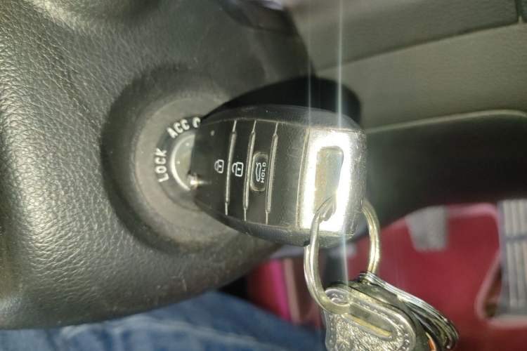 Used Kia K3 2016 1.6L Manual GLS Vehicle Key