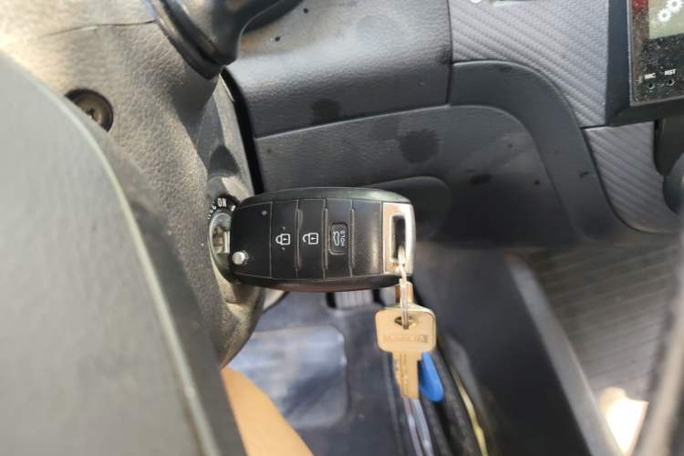 Used Kia K3 2016 1.6L Manual GLS Vehicle Key