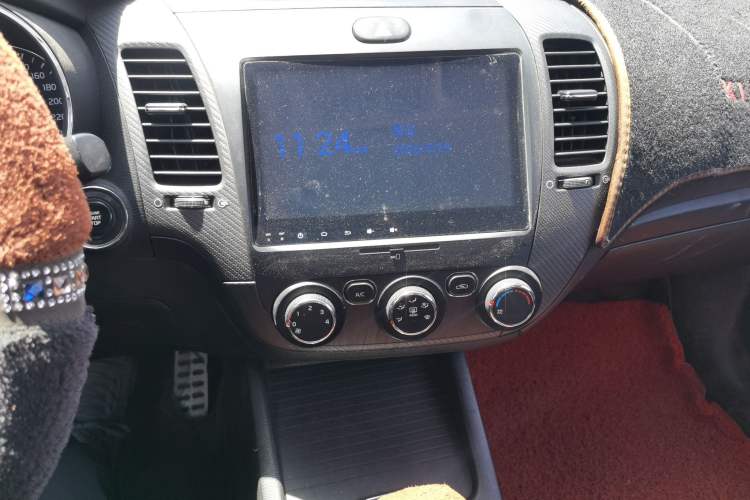 Used Kia K3 2016 1.4T Automatic GLS Audio And AC Panel