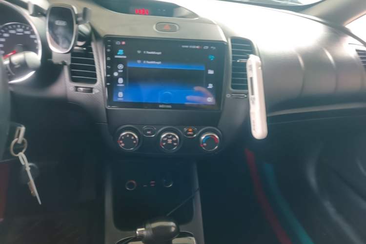 Used Kia K3 2016 1.6L Automatic GLS Audio And AC Panel