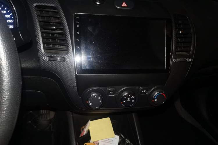 Used Kia K3 2016 1.6L Automatic GL Audio And AC Panel