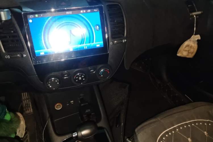 Used Kia K3 2016 1.6L Automatic GL Audio And AC Panel