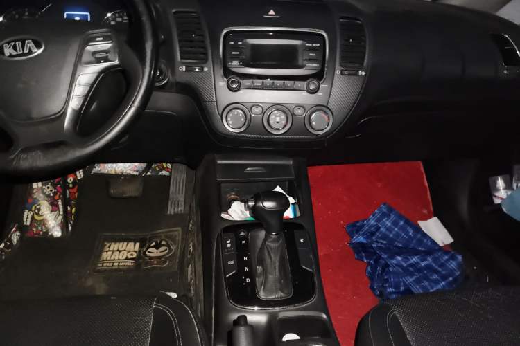 Used Kia K3 2016 1.6L Automatic GLS Audio And AC Panel
