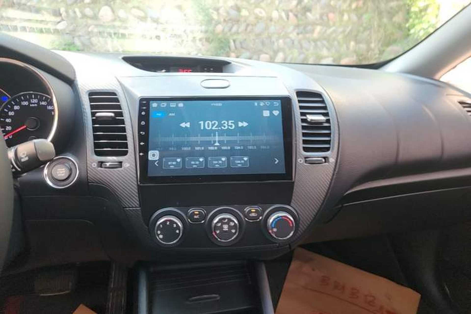 Used Kia K3 2016 1.6L Automatic GLS Audio And AC Panel