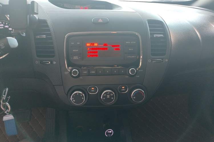 Used Kia K3 2016 1.6L Automatic GL Audio And AC Panel