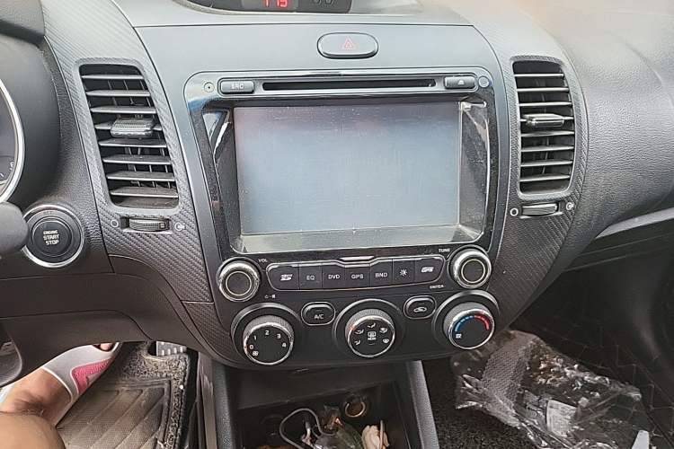 Used Kia K3 2016 1.6L Automatic GLS Audio And AC Panel