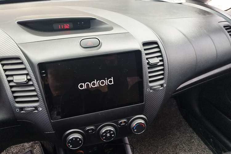 Used Kia K3 2016 1.6L Automatic GL Audio And AC Panel