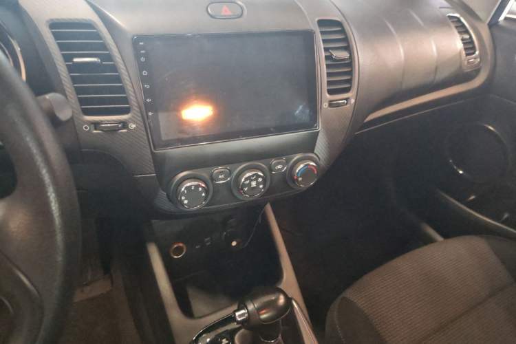 Used Kia K3 2016 1.6L Automatic GL Audio And AC Panel