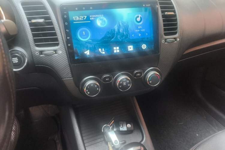 Used Kia K3 2016 1.6L Automatic GLS Audio And AC Panel