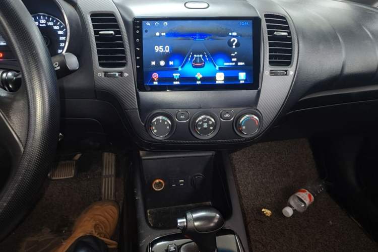 Used Kia K3 2016 1.6L Automatic GL Audio And AC Panel
