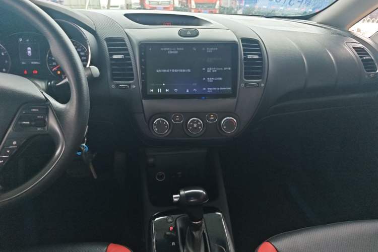 Used Kia K3 2016 1.6L Automatic GL Audio And AC Panel