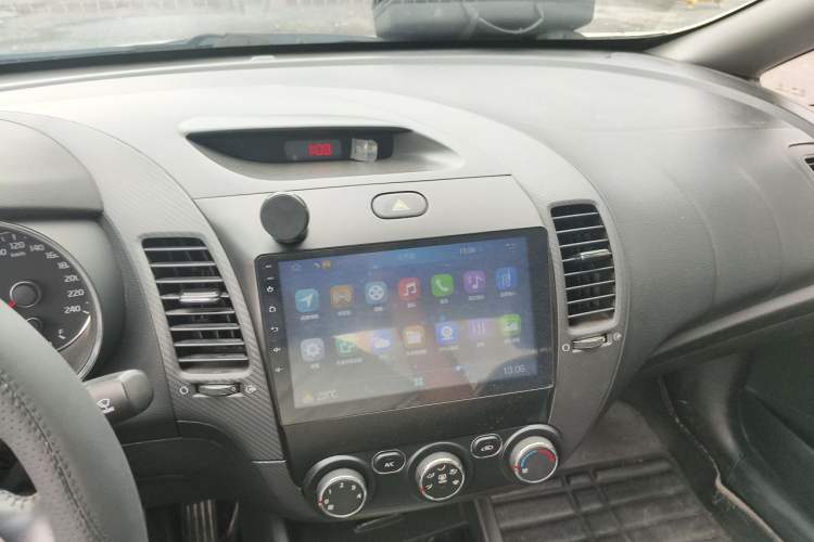 Used Kia K3 2016 1.6L Manual GLS Audio And AC Panel
