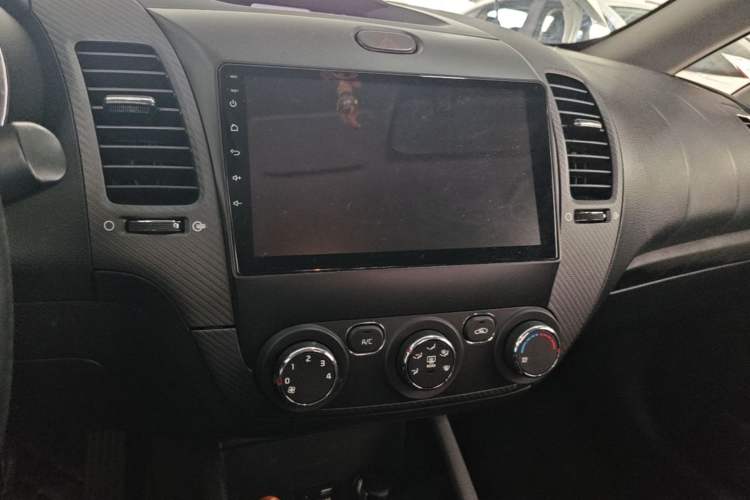 Used Kia K3 2016 1.6L Automatic GL Audio And AC Panel