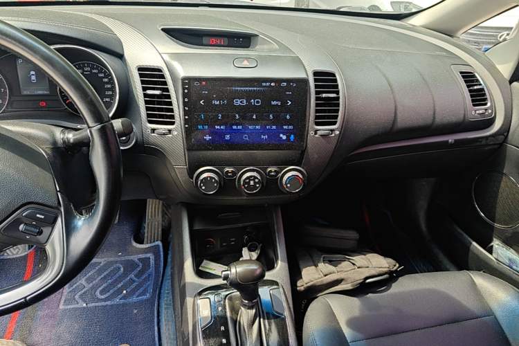 Used Kia K3 2016 1.6L Automatic GLS Audio And AC Panel