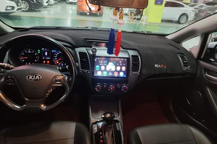 Used Kia K3 2016 1.6L Automatic GLS Audio And AC Panel