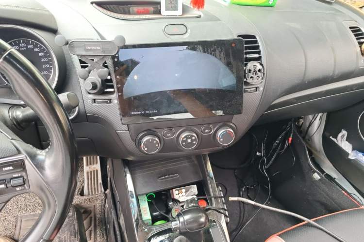 Used Kia K3 2016 1.6L Automatic GLS Audio And AC Panel