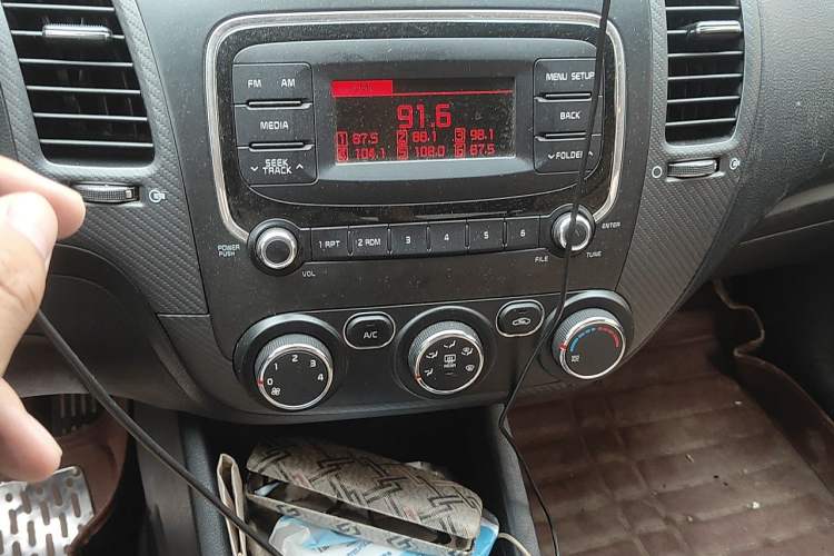 Used Kia K3 2016 1.6L Manual GL Audio And AC Panel