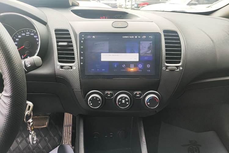 Used Kia K3 2016 1.6L Automatic GL Audio And AC Panel