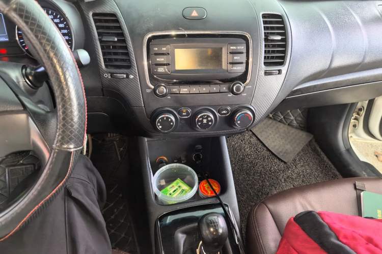 Used Kia K3 2016 1.6L Manual GL Audio And AC Panel