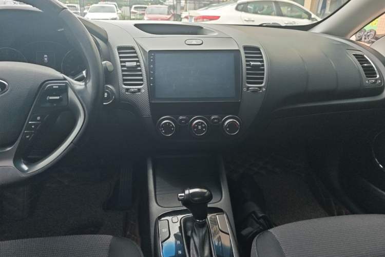 Used Kia K3 2016 1.6L Automatic GLS Audio And AC Panel