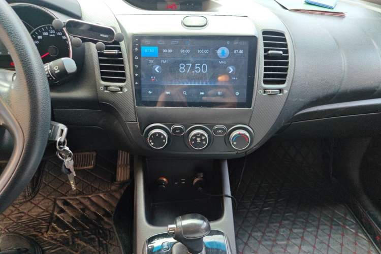 Used Kia K3 2016 1.6L Automatic GL Audio And AC Panel