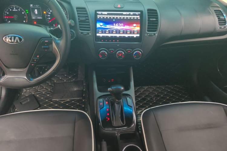 Used Kia K3 2016 1.6L Automatic GLS Audio And AC Panel