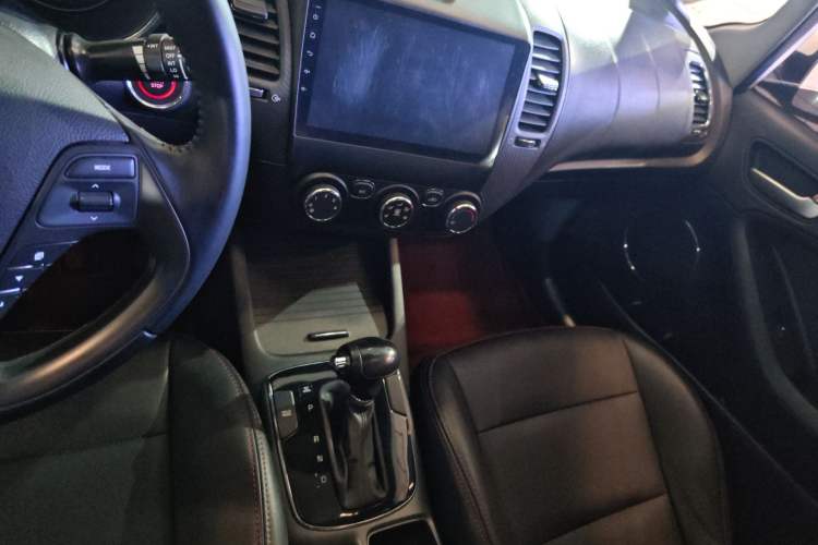 Used Kia K3 2016 1.6L Automatic GLS Audio And AC Panel
