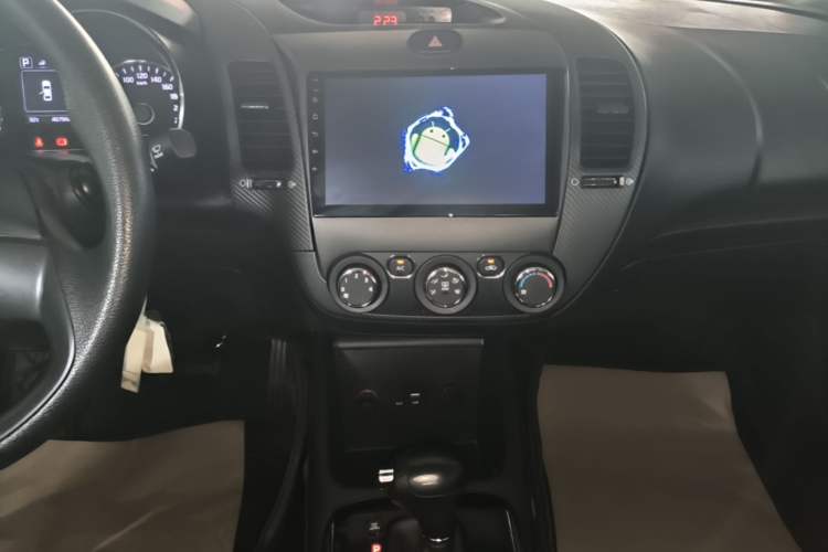 Used Kia K3 2016 1.6L Automatic GL Audio And AC Panel