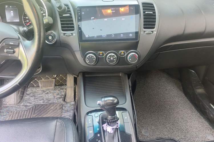 Used Kia K3 2016 1.6L Automatic GLS Audio And AC Panel