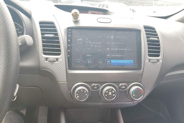 Used Kia K3 2016 1.6L Automatic GL Audio And AC Panel