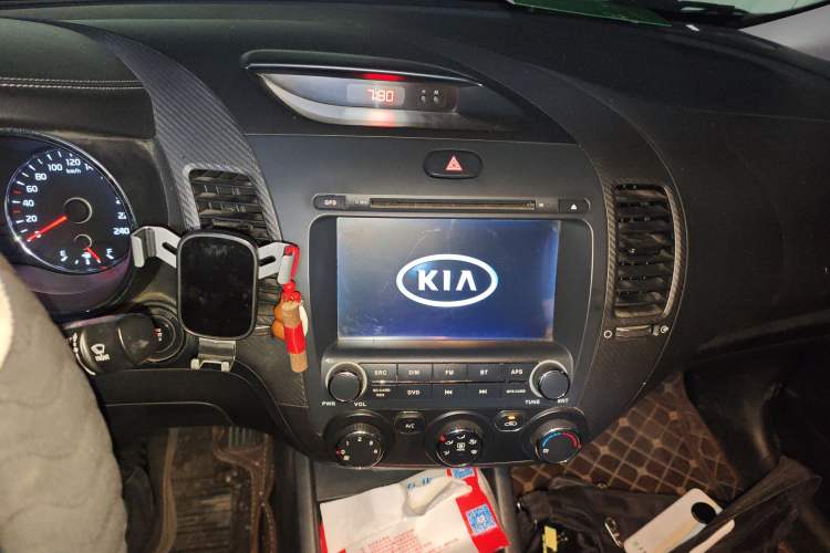 Used Kia K3 2016 1.6L Automatic GLS Audio And AC Panel