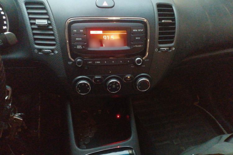 Used Kia K3 2016 1.6L Manual GL Audio And AC Panel